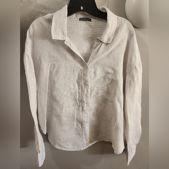James Perse Tops - James Perse 100% Linen Blouse